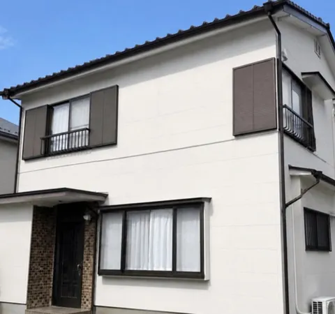 塗り替えを検討している戸建ての外壁（後）
